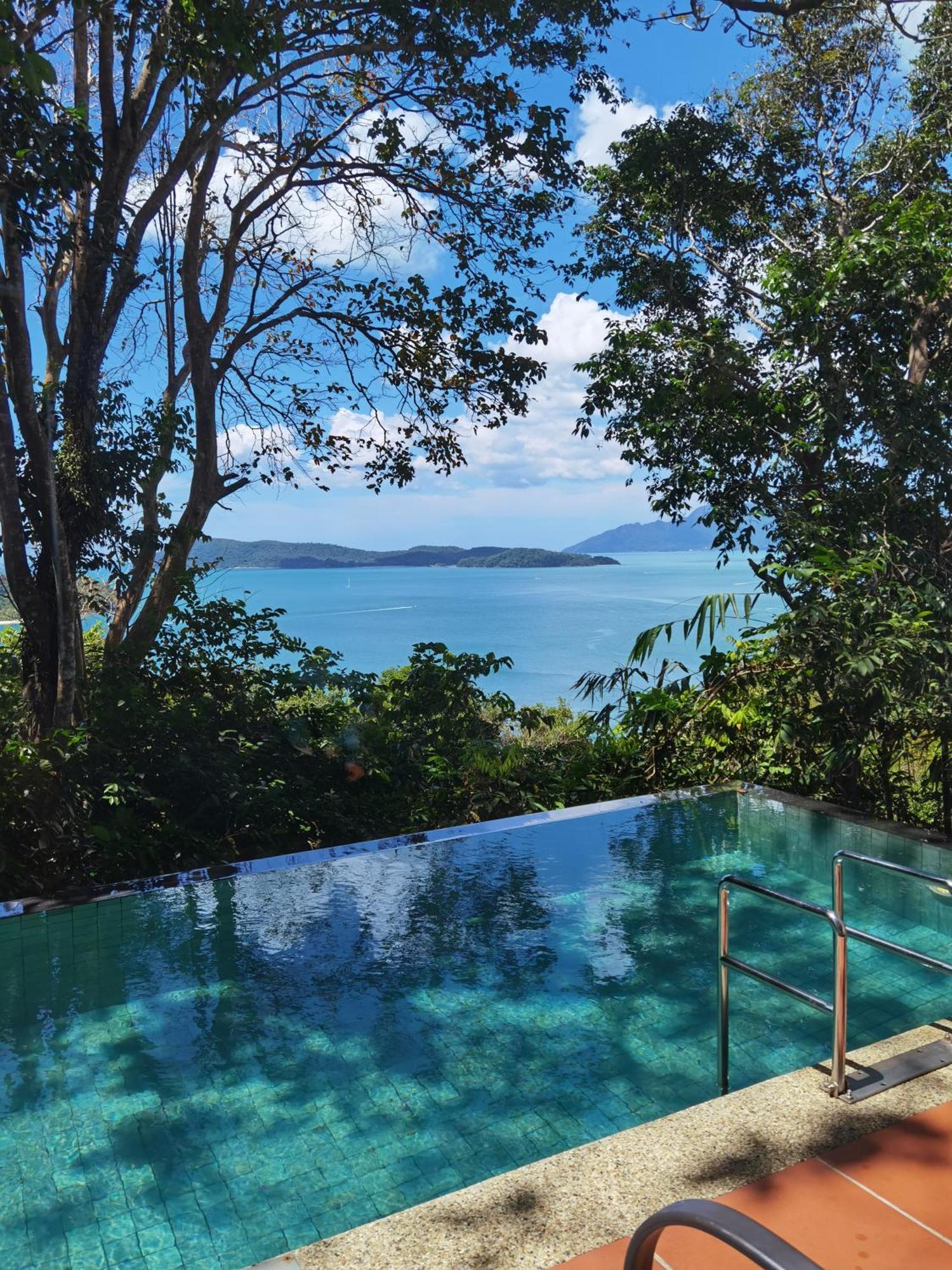Ambong Pool Villas - Private Pool Pantai Cenang  Exterior photo