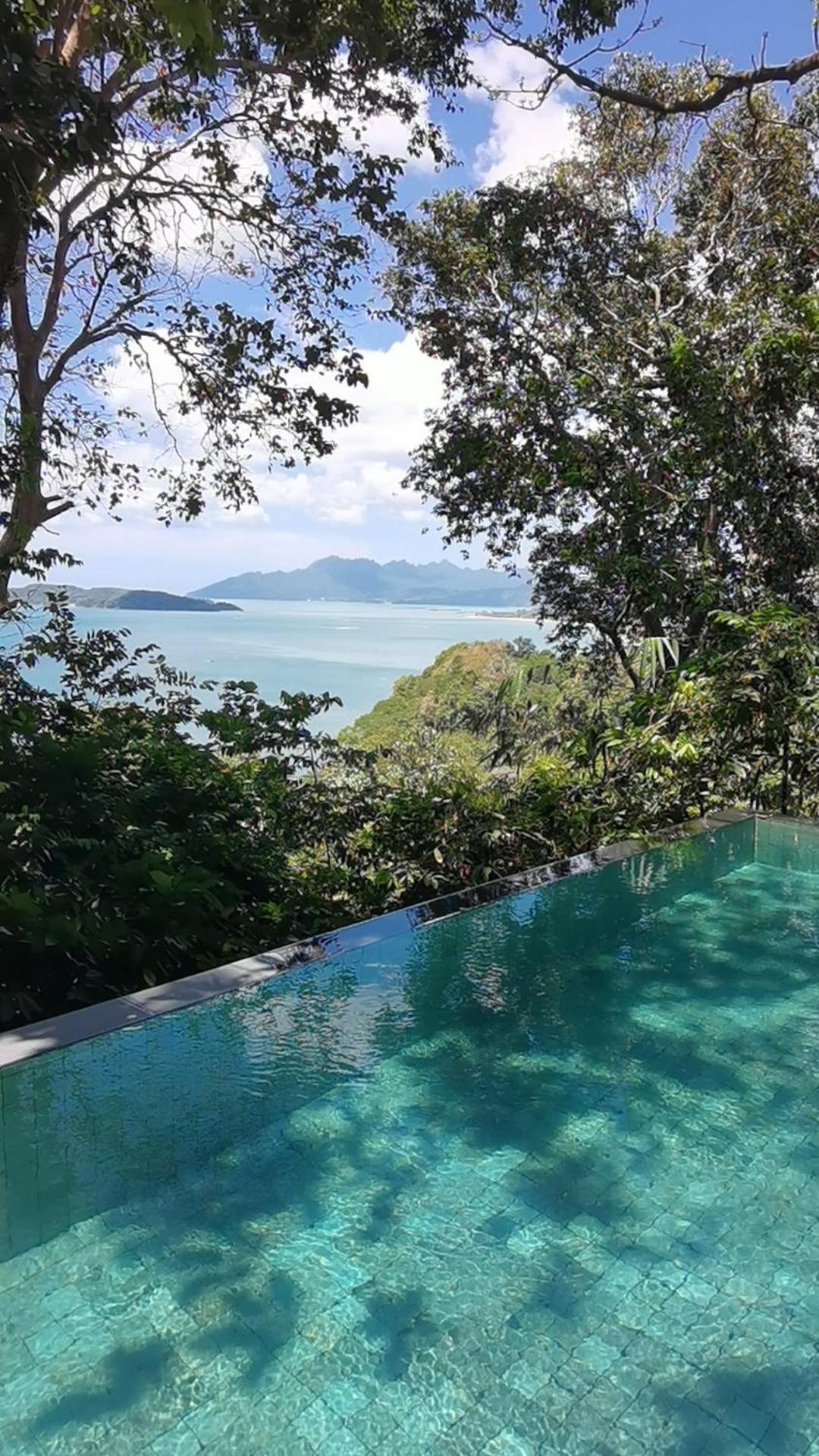 Ambong Pool Villas - Private Pool Pantai Cenang  Exterior photo