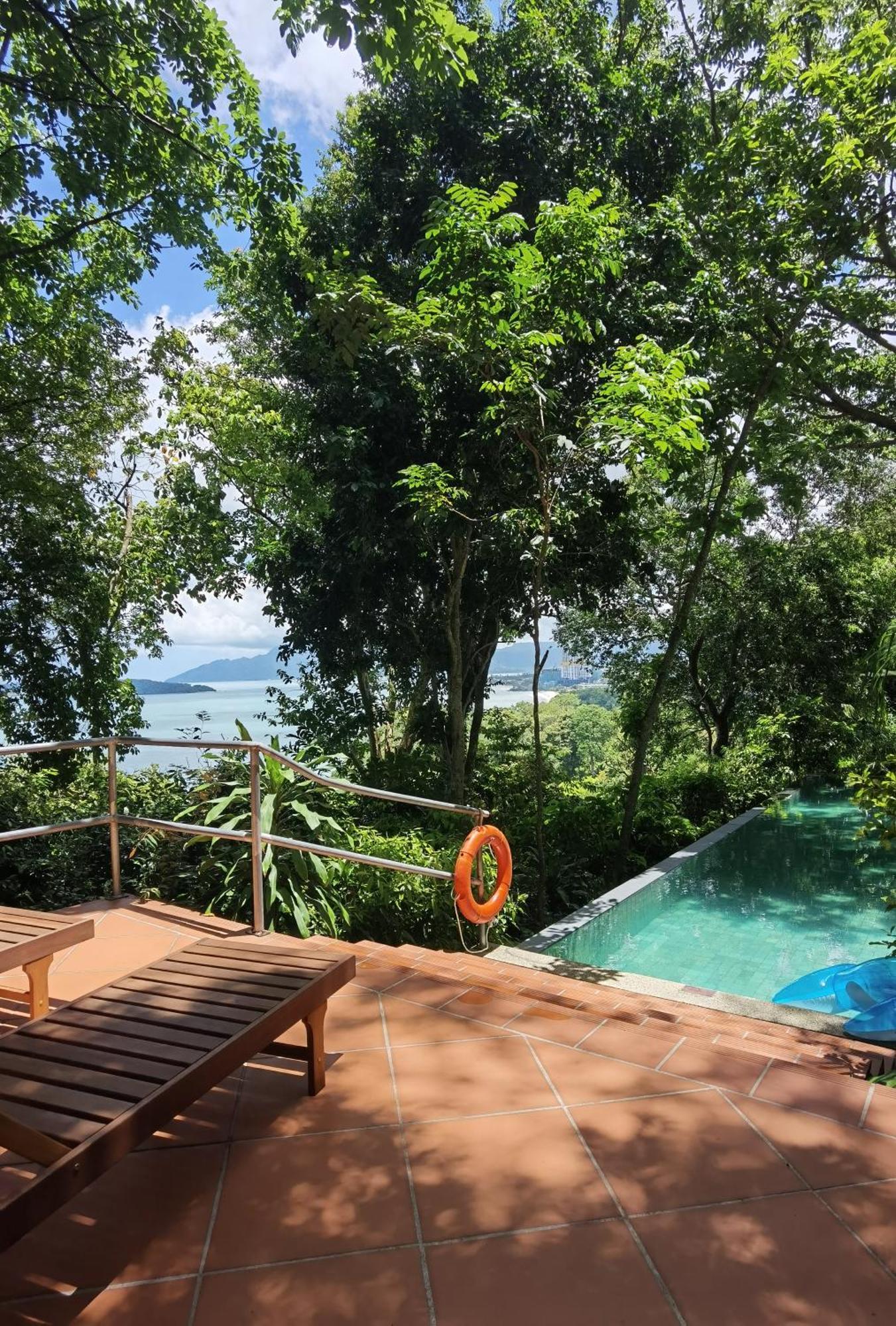 Ambong Pool Villas - Private Pool Pantai Cenang  Exterior photo