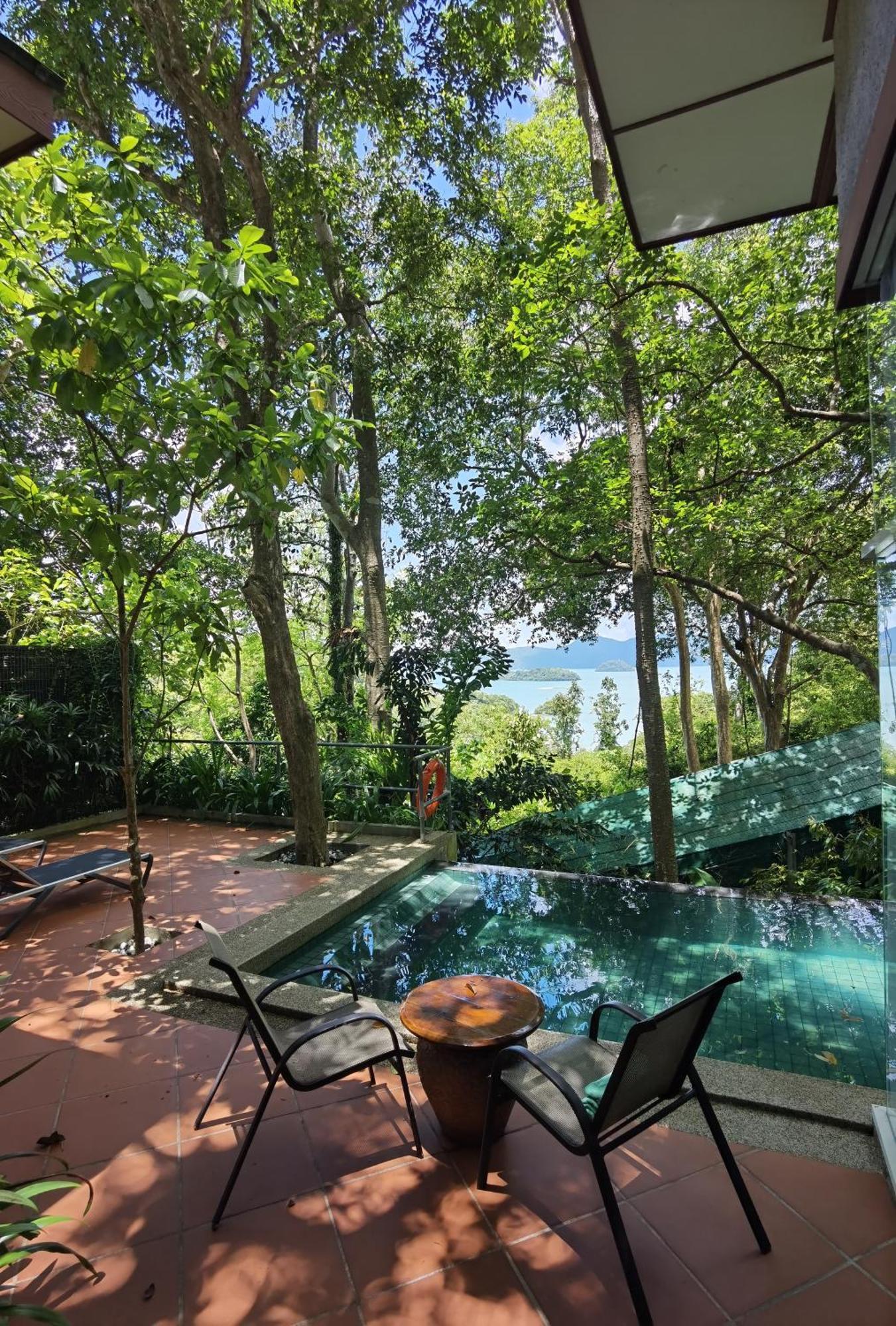 Ambong Pool Villas - Private Pool Pantai Cenang  Exterior photo