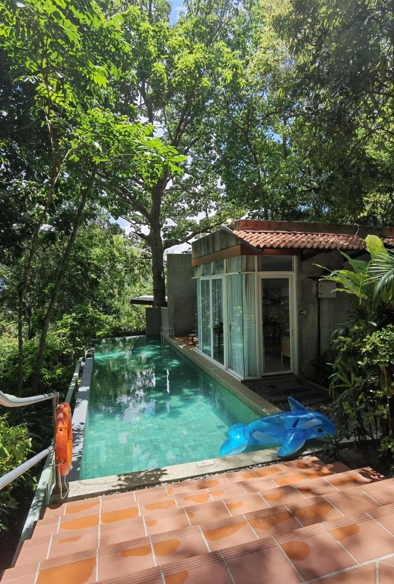 Ambong Pool Villas - Private Pool Pantai Cenang  Exterior photo