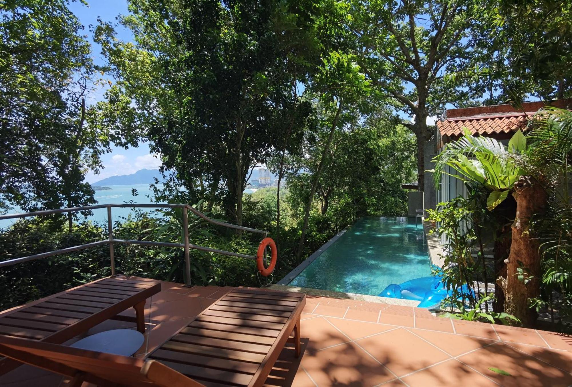 Ambong Pool Villas - Private Pool Pantai Cenang  Exterior photo